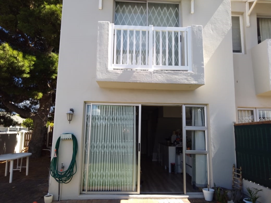 To Let 2 Bedroom Property for Rent in Diep River Western Cape